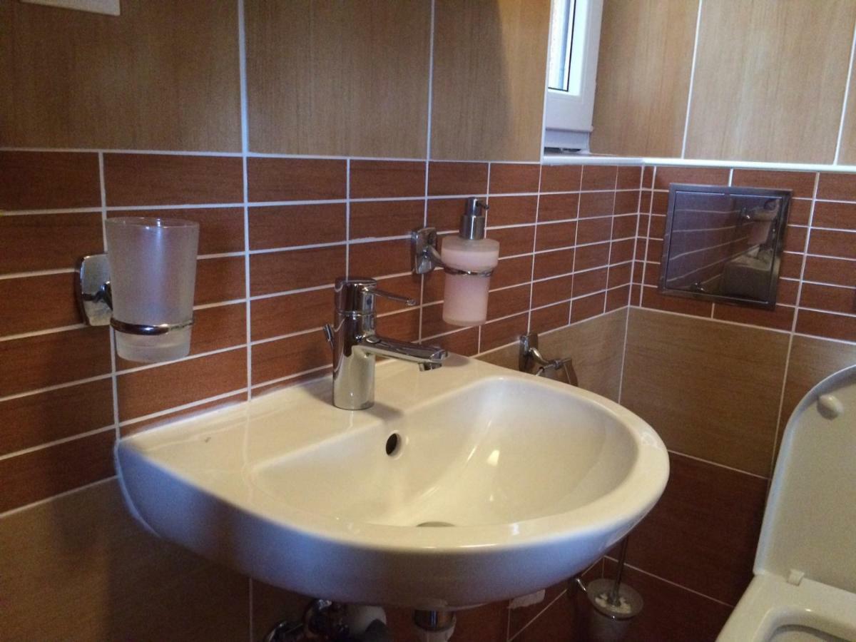 Appartement Beska à Bešeňová Extérieur photo